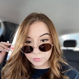 Meet your Posher, Jillian